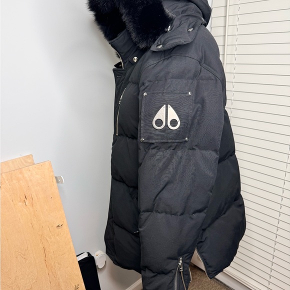 Moose Knuckles coat - Picture 9 of 13